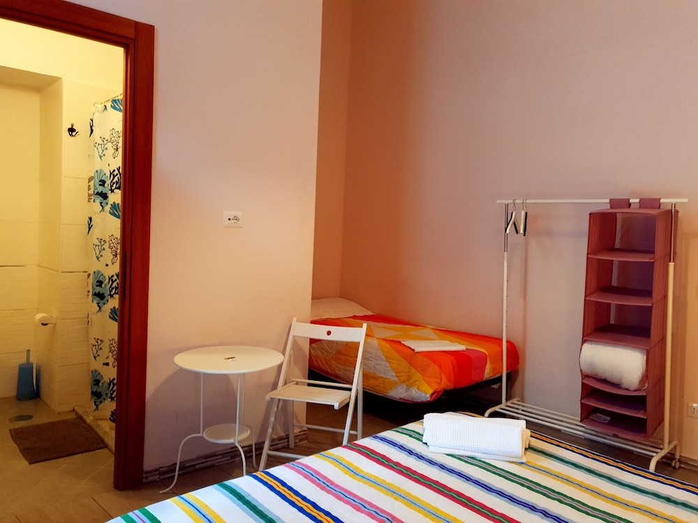 Mancini Hostel Naples 29/70