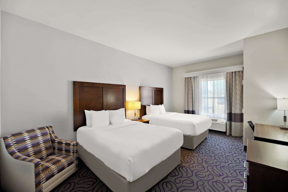 غرفة بسريرين كوين لذوي الإعاقة، Comfort Inn & Suites Lovington, NM 3/5
