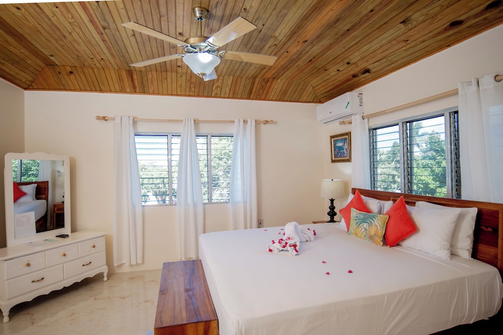 Sunset Resort 13/50