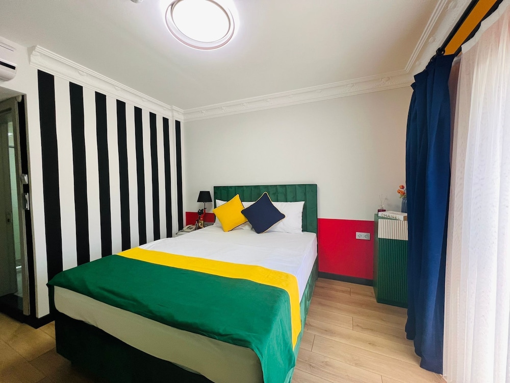 STANDARD, DOUBLE BED, BALCONY