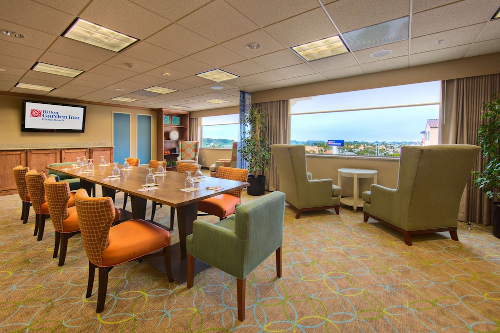 Hilton Garden Inn San Luis Obispo-Pismo Beach 33/50