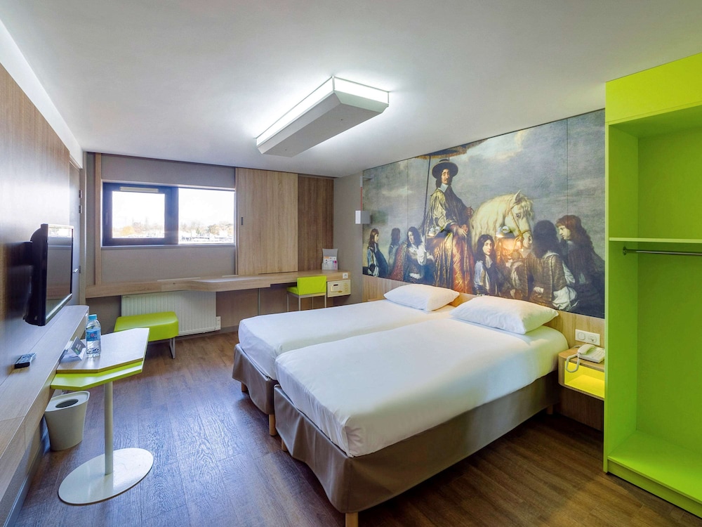 IBIS STYLES LILLE MARCQ EN BAROEUL 13/61