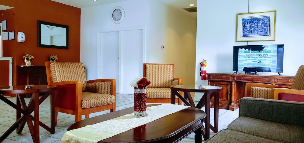 Serena Inn 21/23
