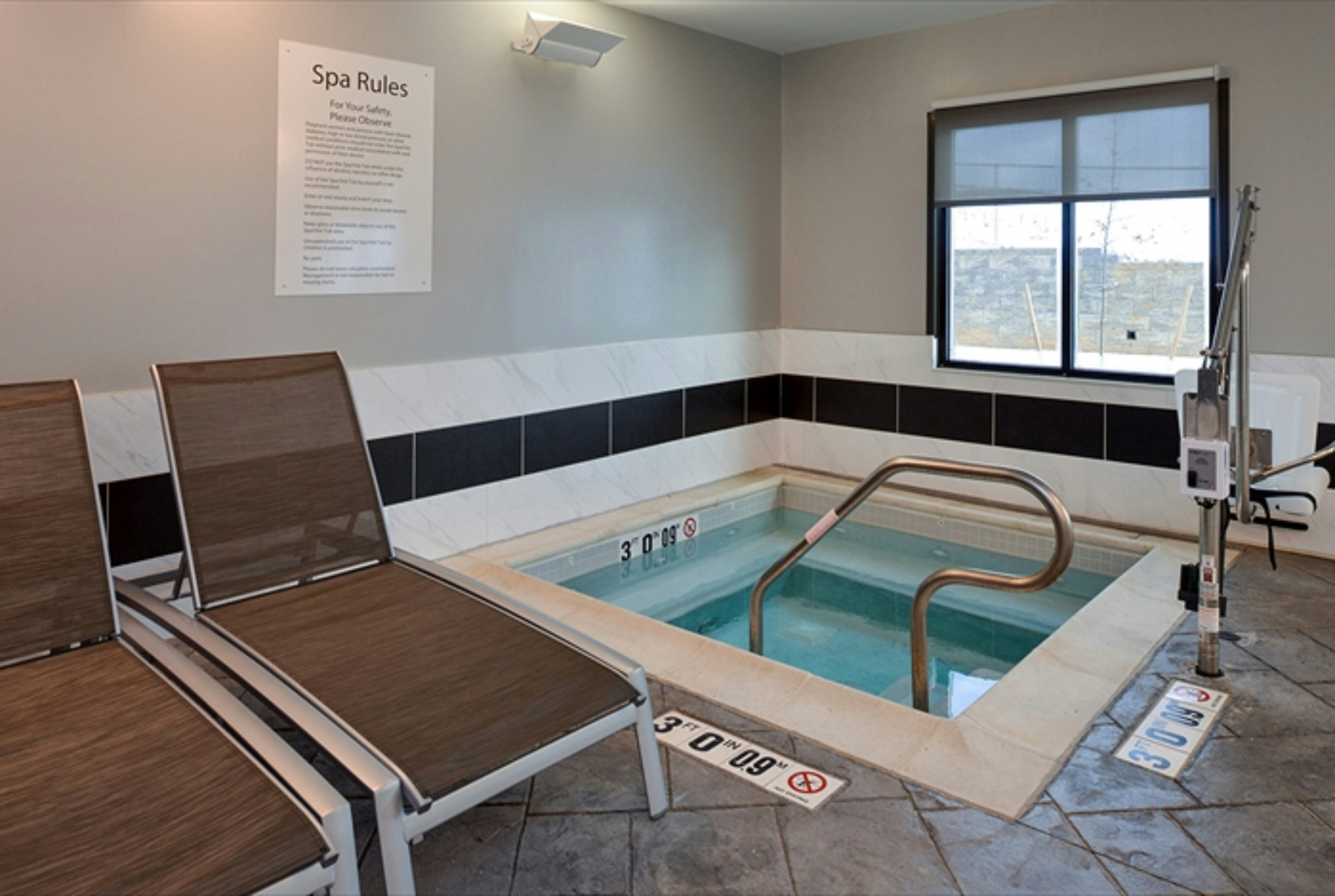 Holiday Inn Express Suites Shippensburg 39/65