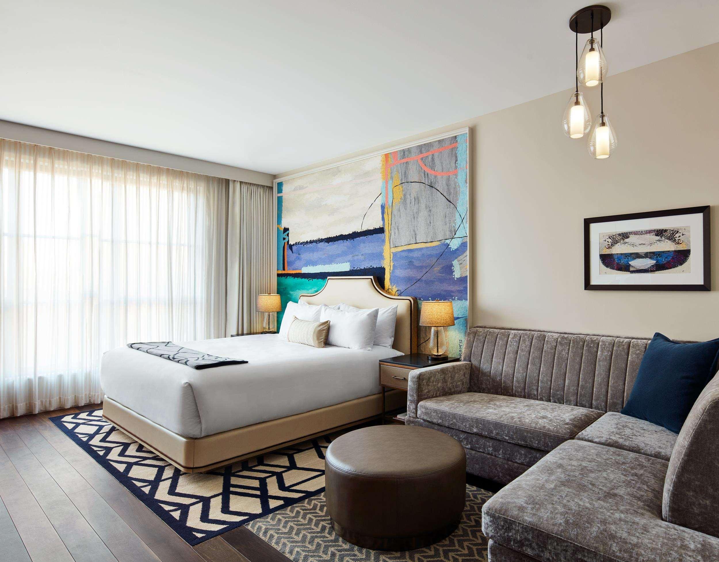 Deluxe, Double Bed, City View