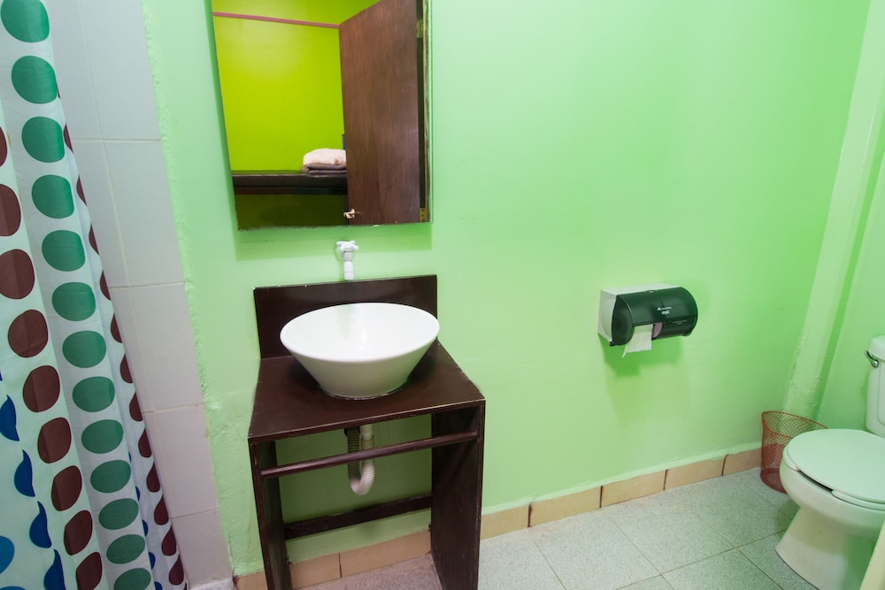 Amigo Suites Hotel 24/43
