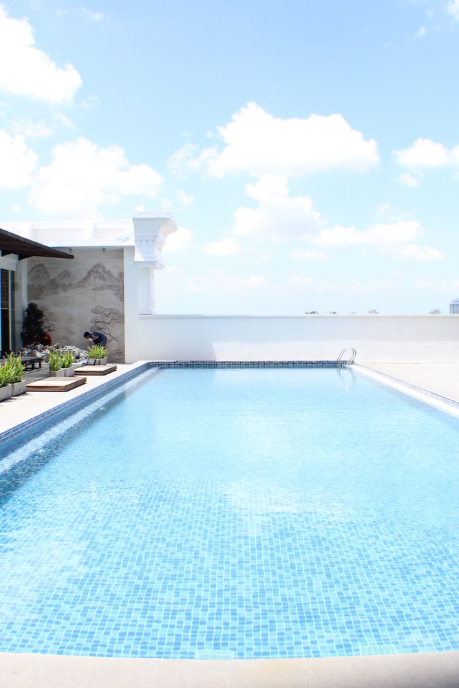 Golden Tulip Legacy Surabaya 26/31