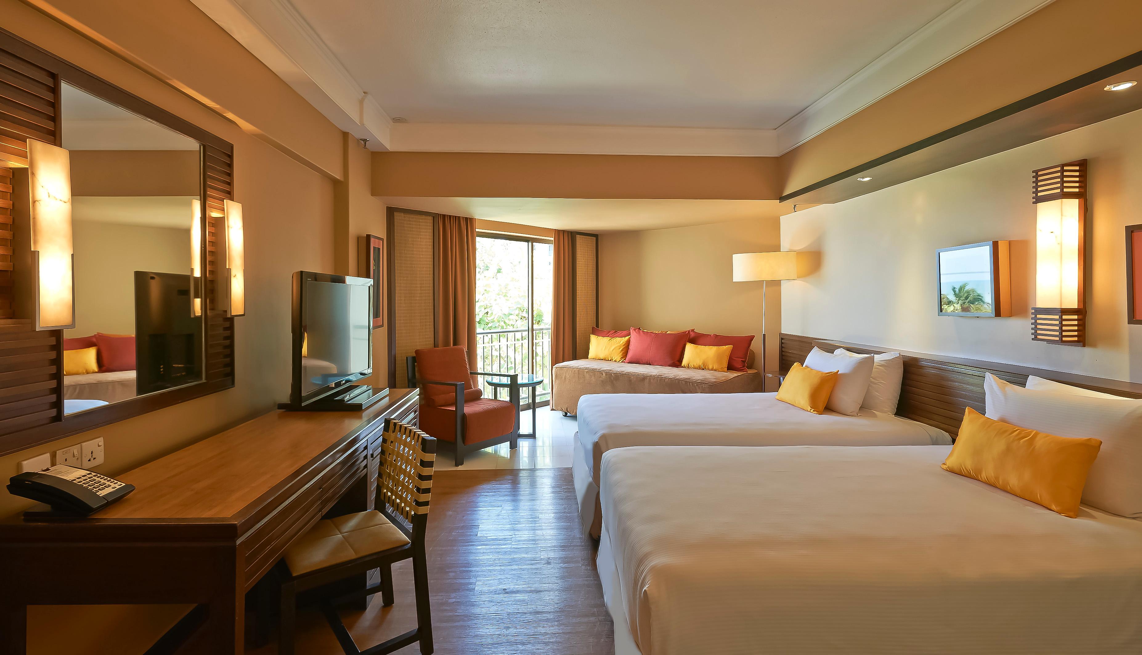 Deluxe, Twin Beds, Sea Front