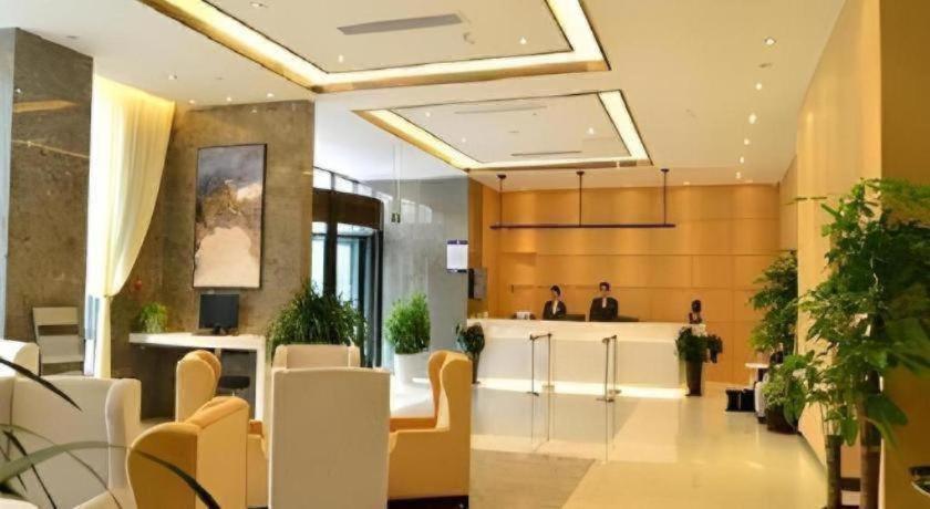 Jinjiang Metropolo Hotel (Qingdao Xinduxin Shuangshan Metro Station) 13/58
