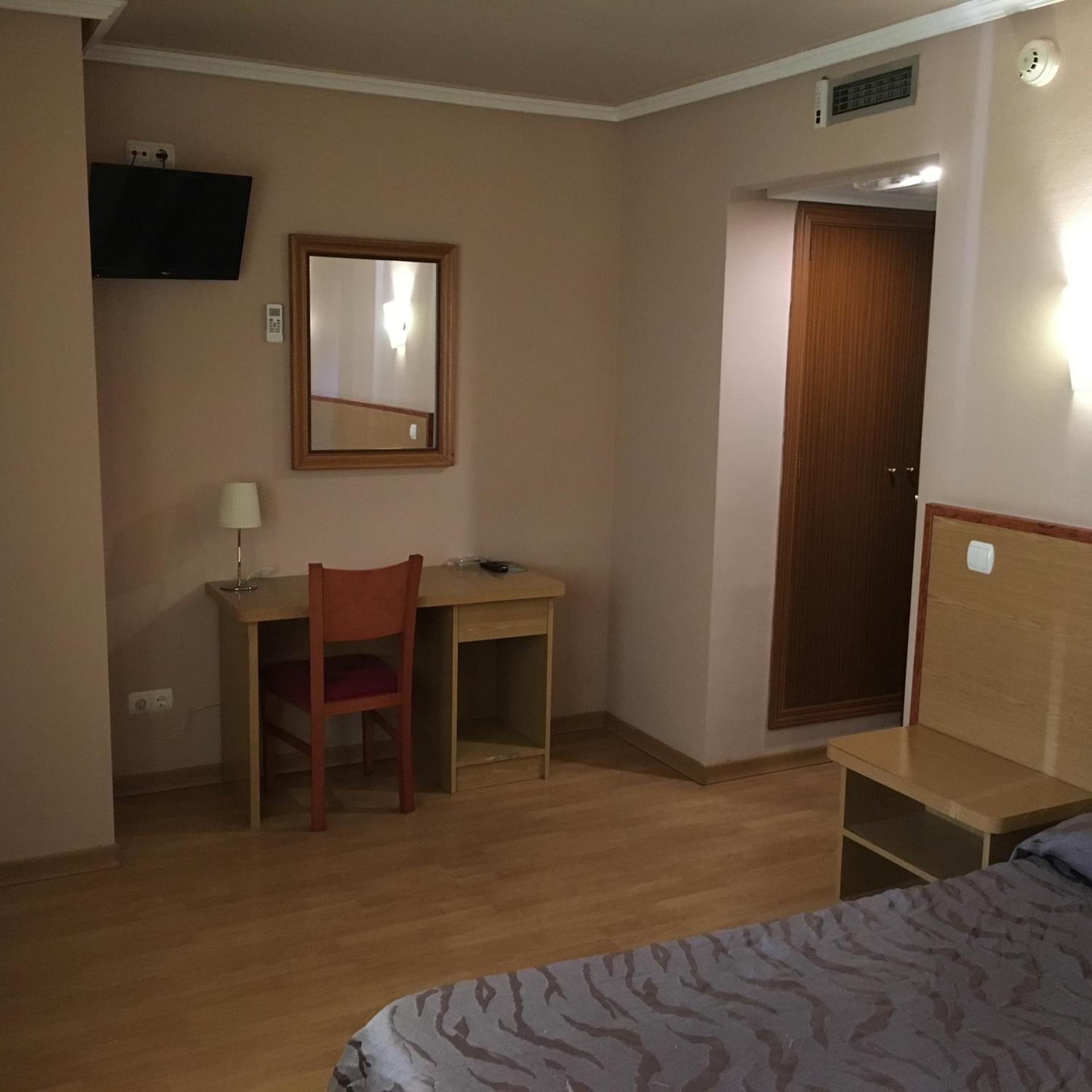 Hotel Avenida Leganes 10/14