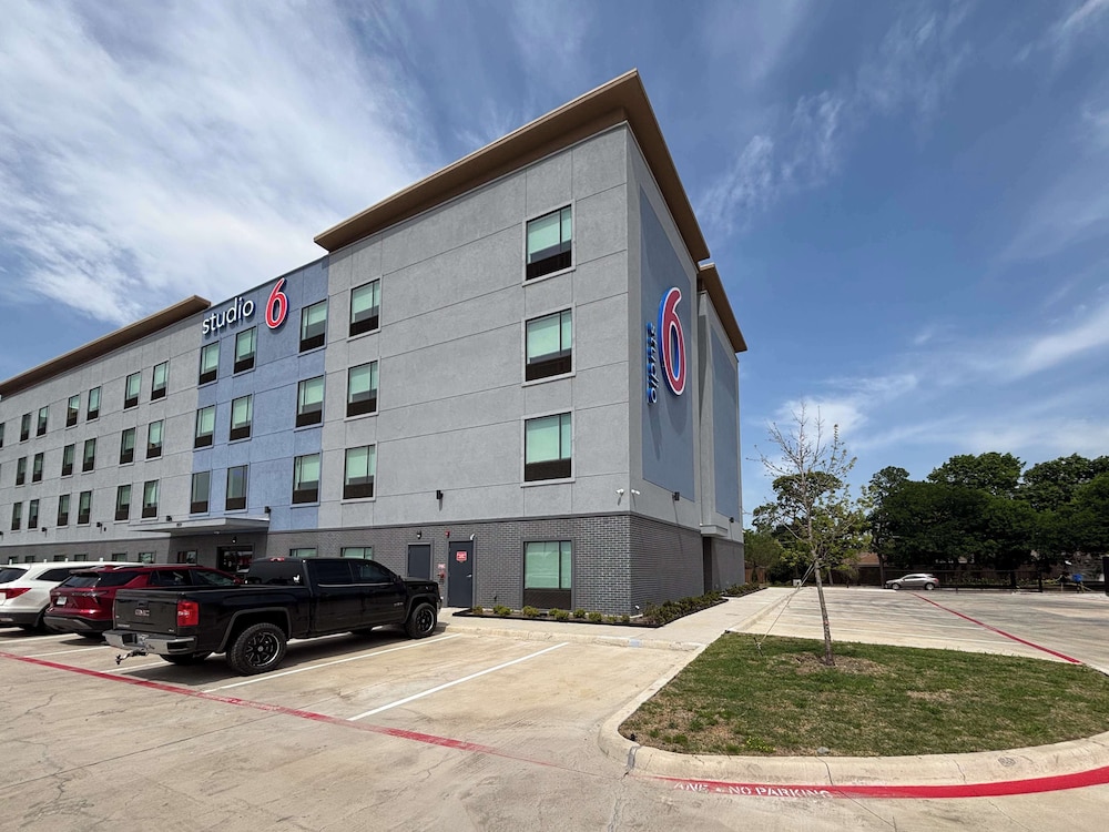 Studio6 Dallas, TX - Fair Park 27/36