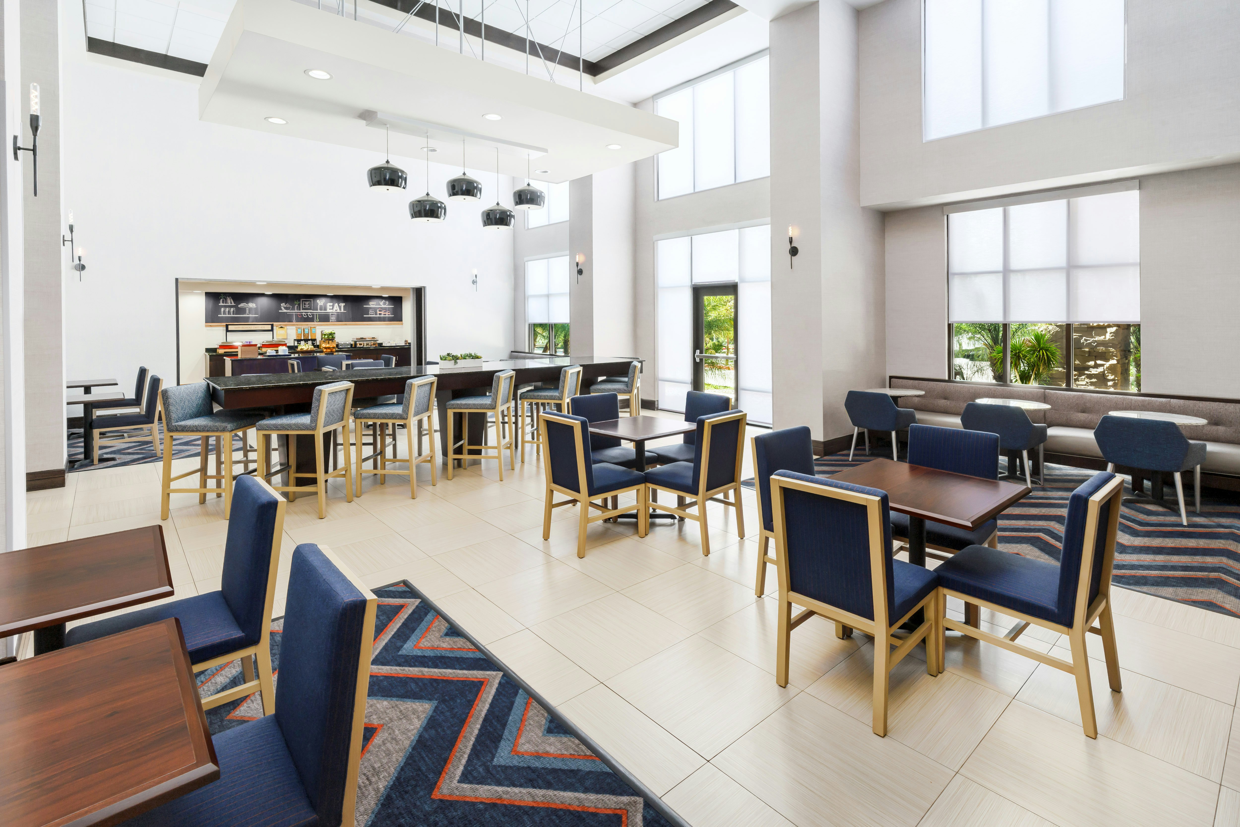 Hampton Inn & Suites Thousand Oaks 42/58