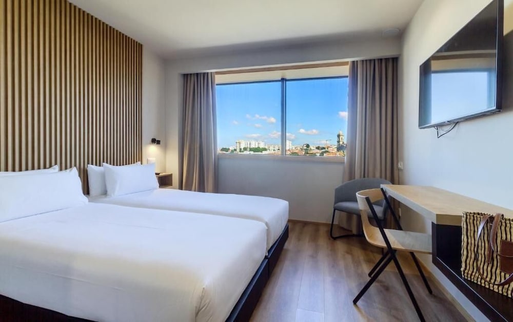 Room Select Porto 4/35