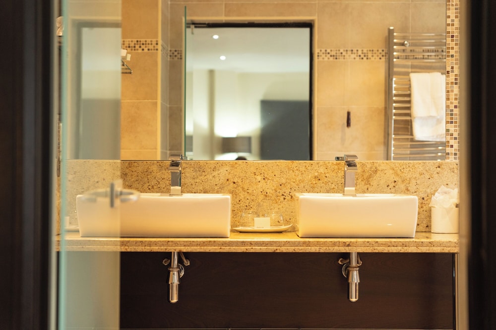 جناح بسرير كينج