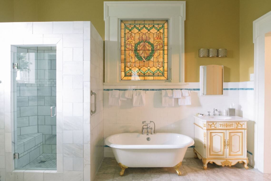 GOLD, SUITE, MANSION
