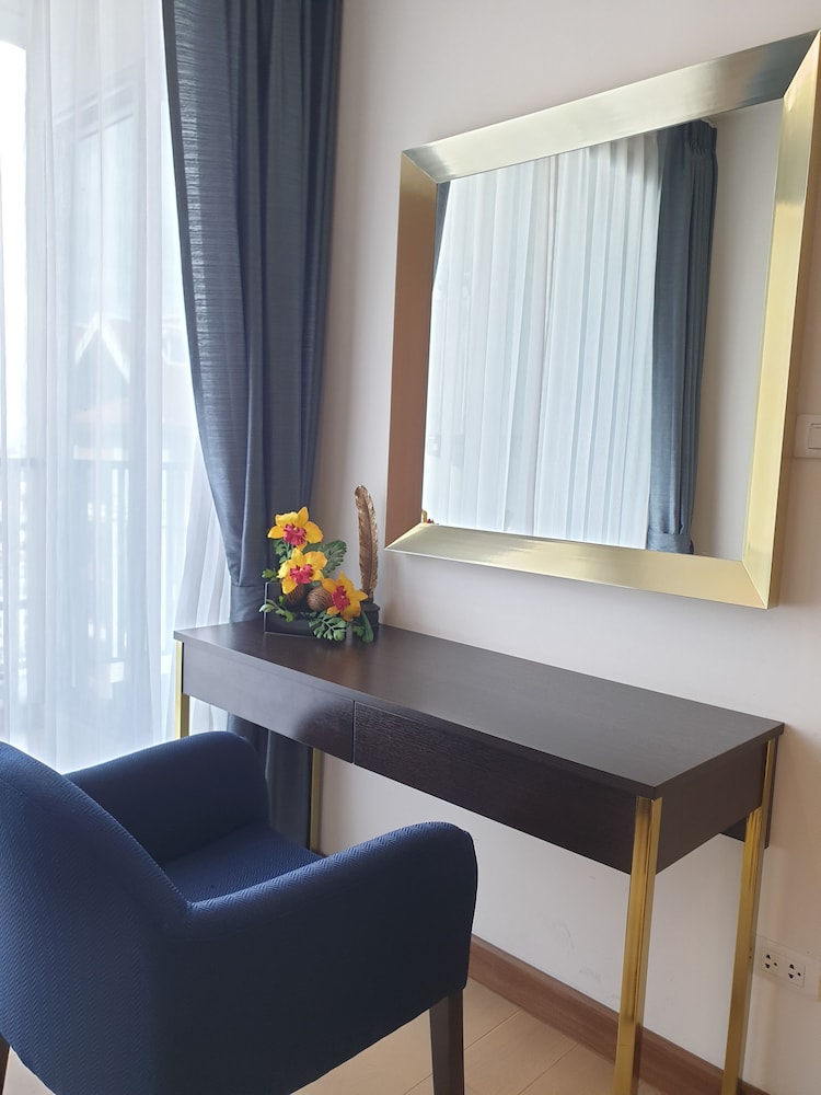 The Astra Luxury Suit condo 35/50