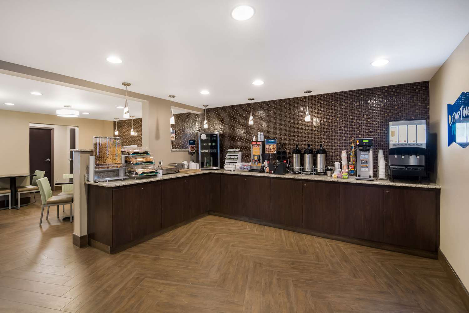 Clarion Pointe Syracuse Downtown 4/29