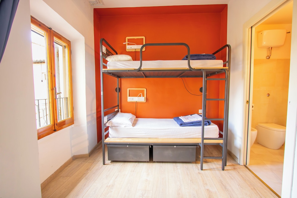 FEMALE DORM, FEMALE ONLY