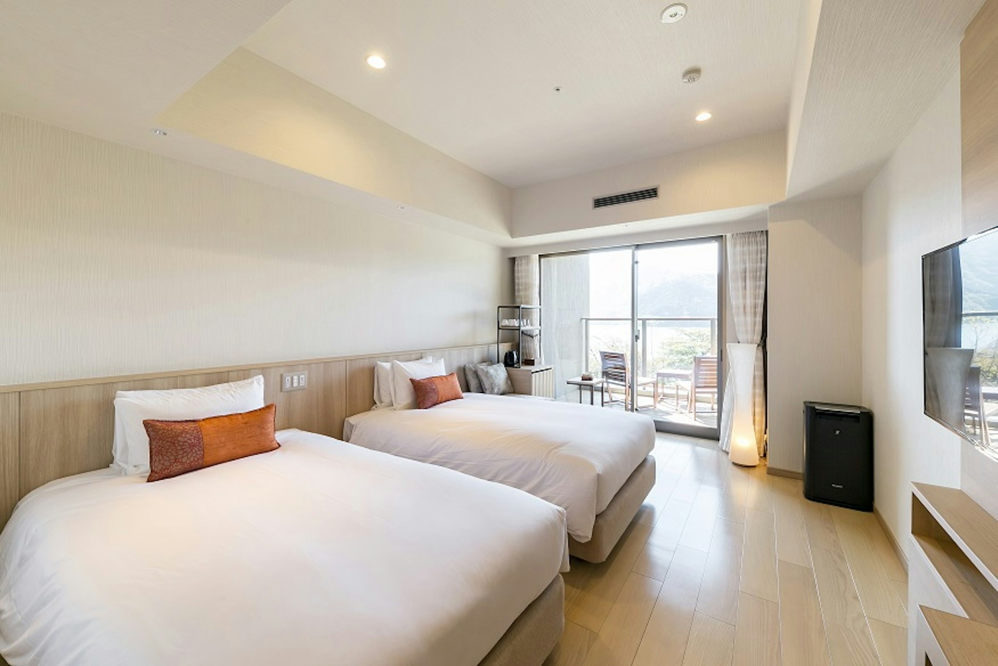 Room, Twin Beds