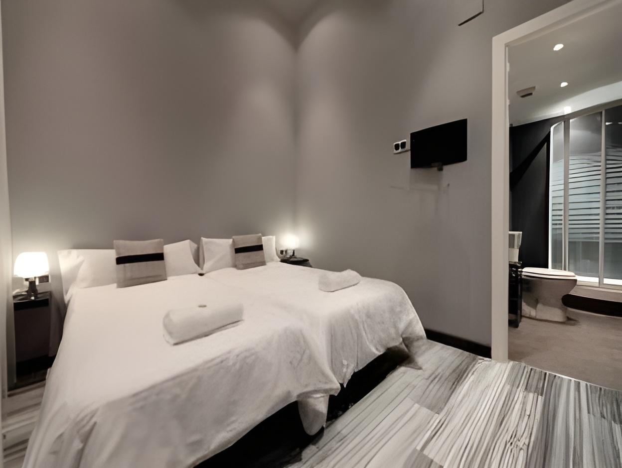 Room, Twin Beds