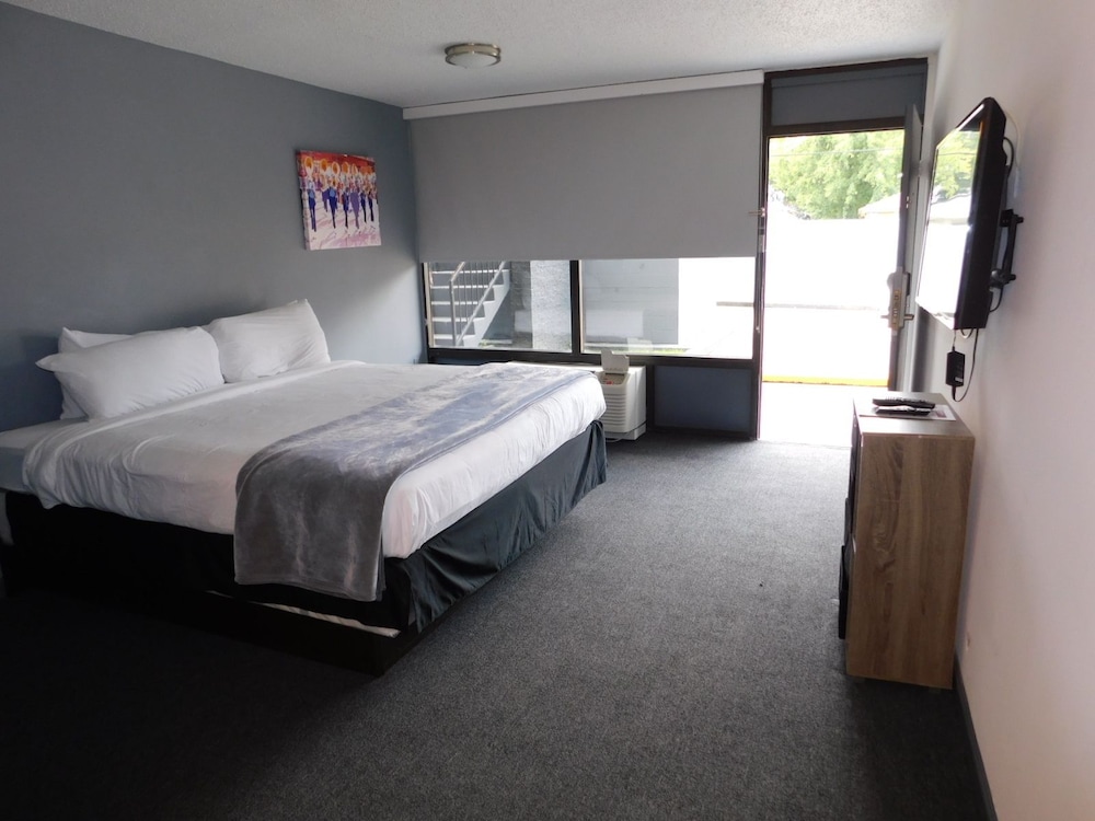 Room at Ramada by Wyndham New Orleans, NEW ORLEANS - LA