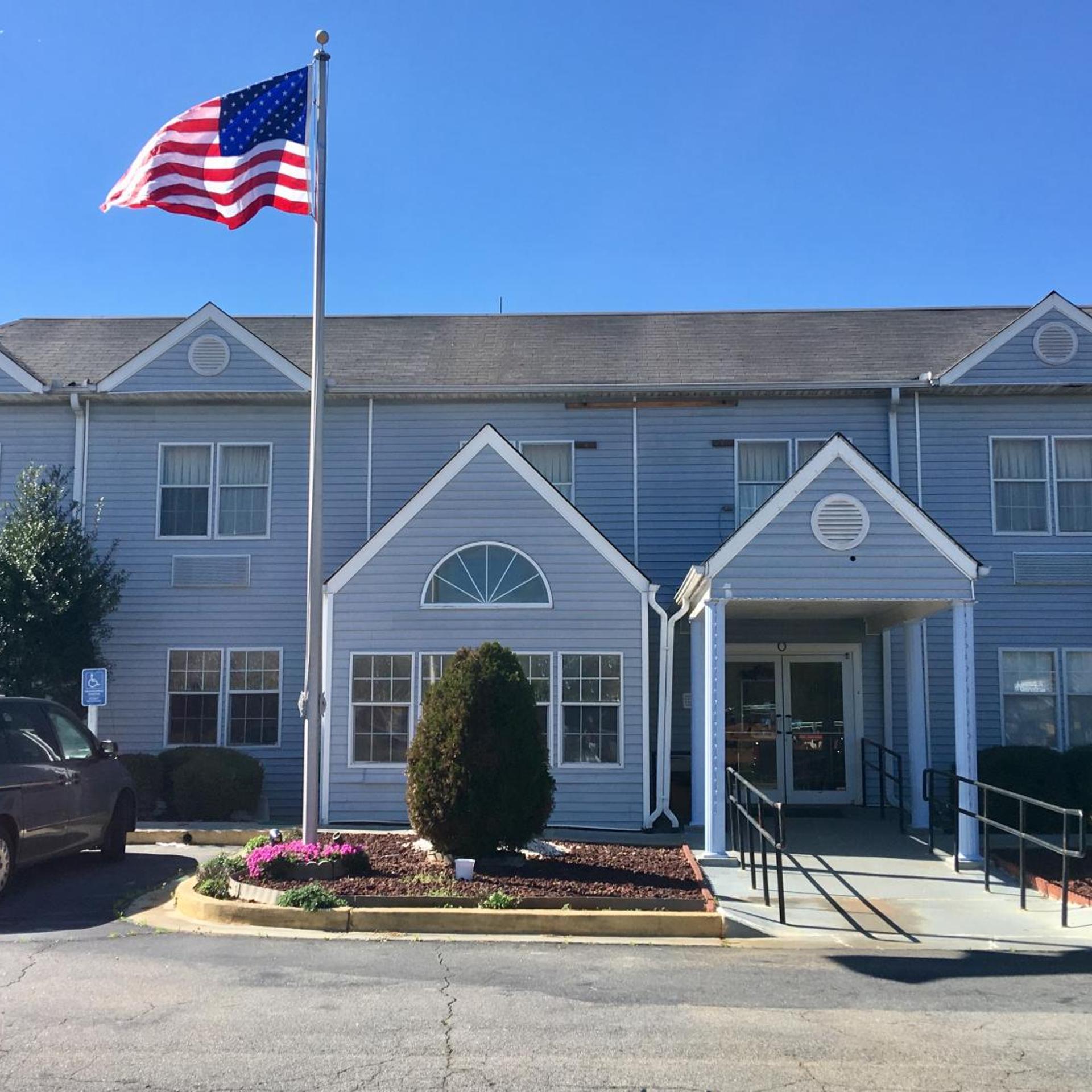 Holiday Lodge 2/30