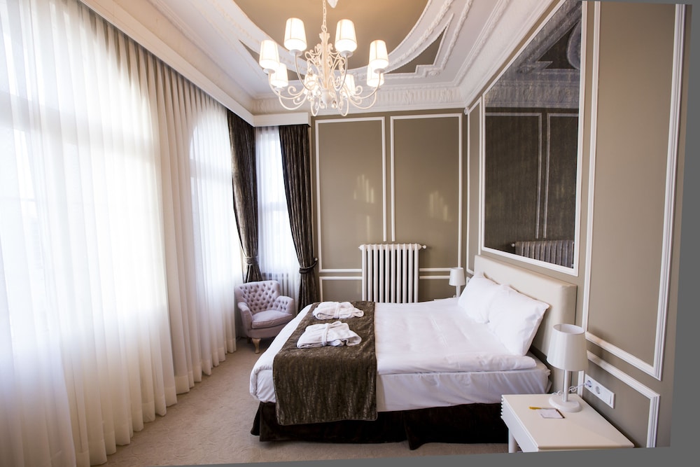 Triada Otel 40/76