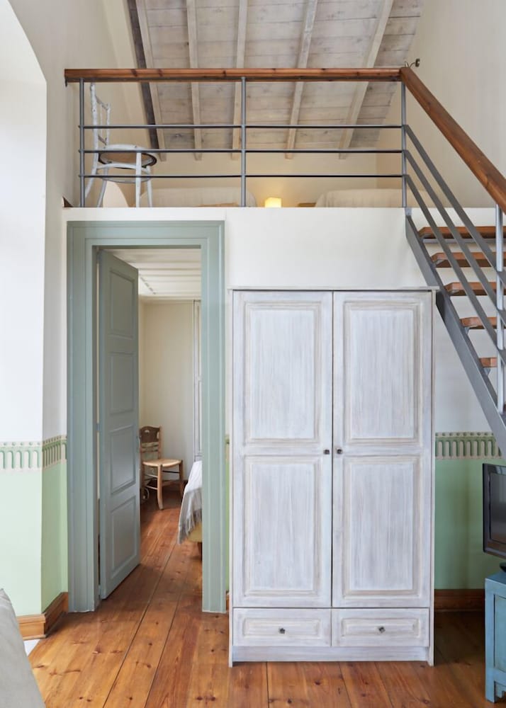 Lobby at Guesthouse Lila, SYROS