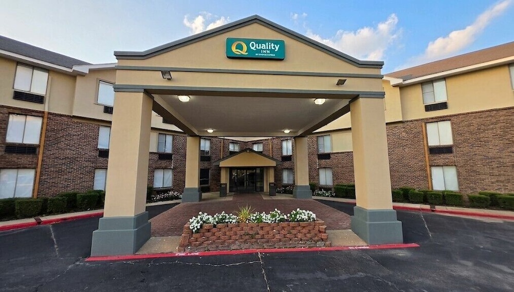 Quality Inn Texarkana Arkansas 1/35