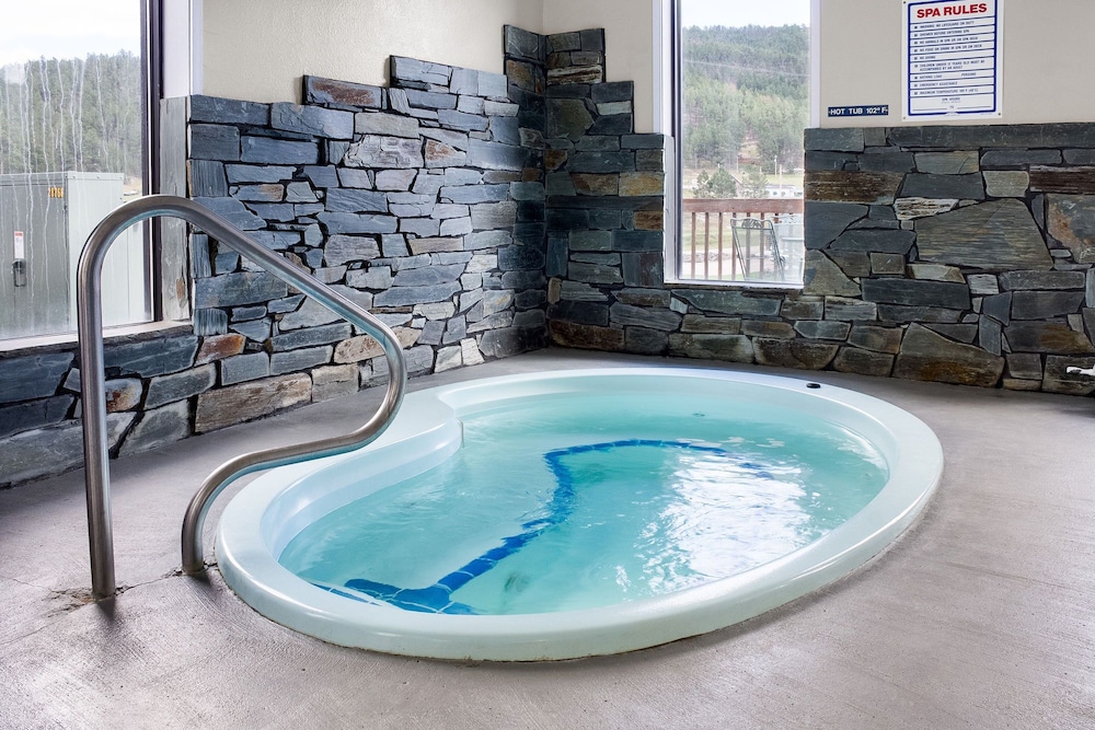 Everspring Inn Suites Hill City 36/61