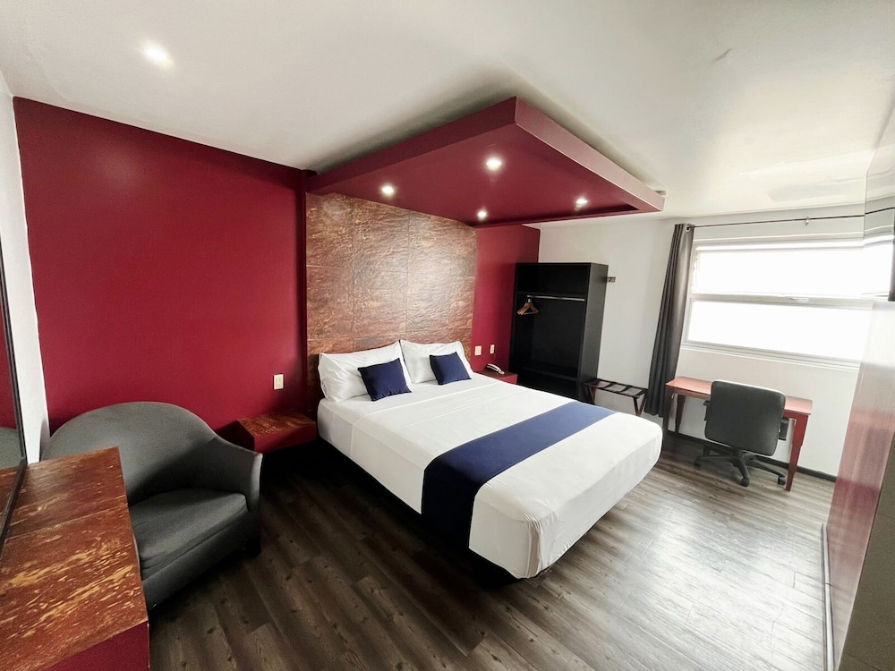CAPITAL O Hotel Rose, Ensenada 11/48