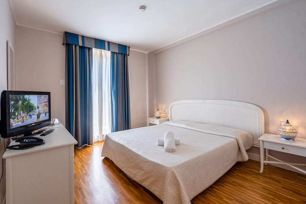 Capo Peloro Resort 6/43
