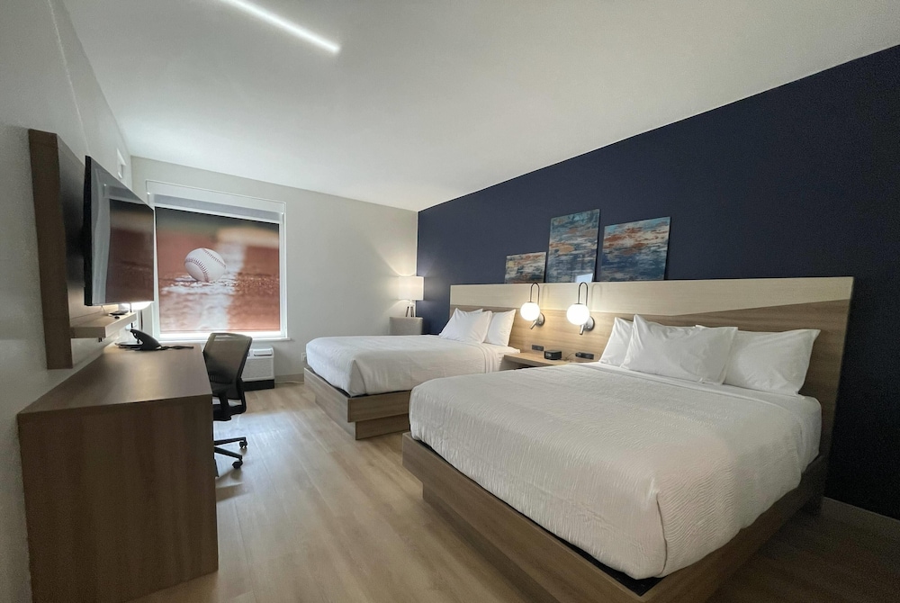 La Quinta Inn & Suites by Wyndham Jackson 4/32