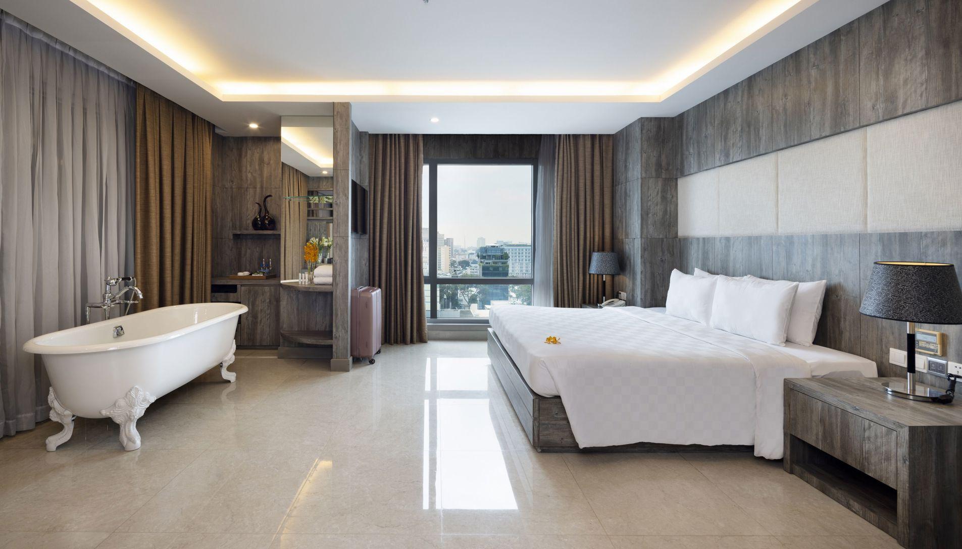 Panorama, Suite, King Bed, City View