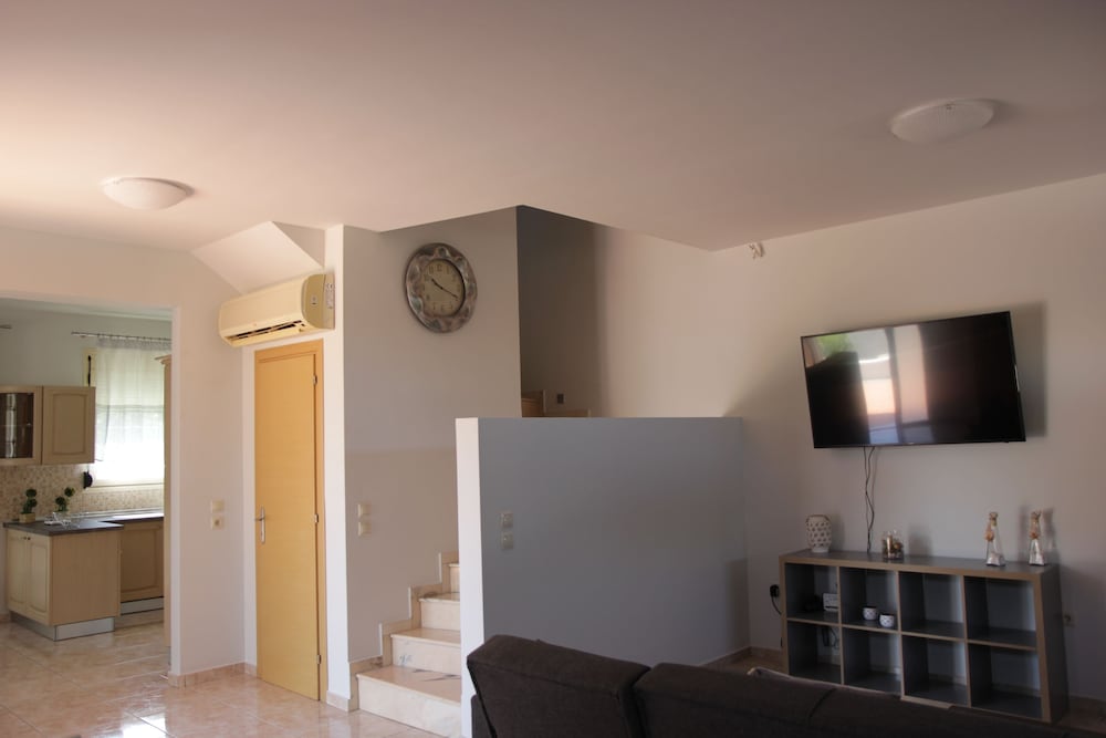 Platoni Elite Apartments 29/50