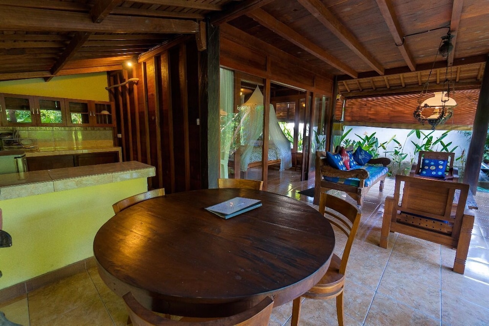 Sari Bamboo Villas 43/63