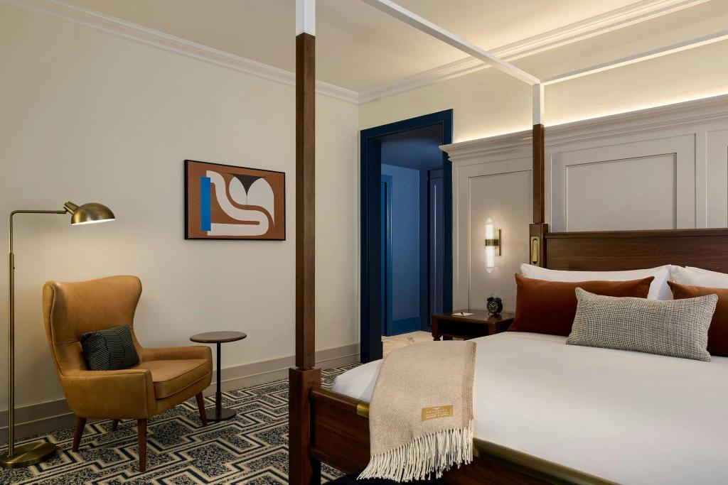 Vice President, Suite, King Bed