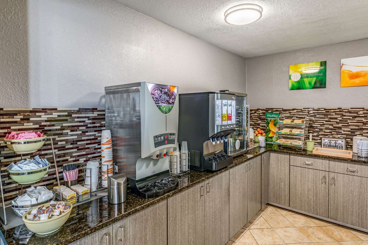 Quality Inn I-10 East near Frost Bank Center 41/42