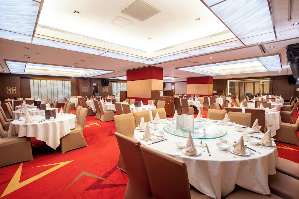 Metropark Hotel Kowloon 37/52