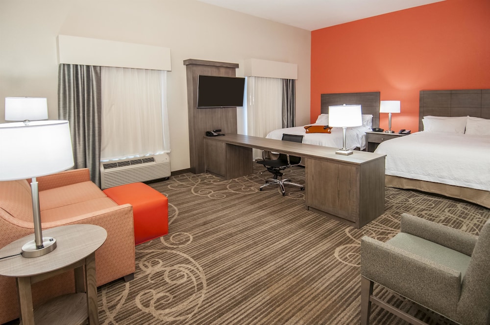 Hampton Inn & Suites Pensacola/I-10 Pine Forest Road 23/47