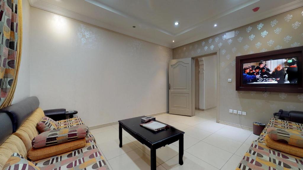 هابي بيتش البساتين(Shati Albasateen Serviced Apartments) 18/25