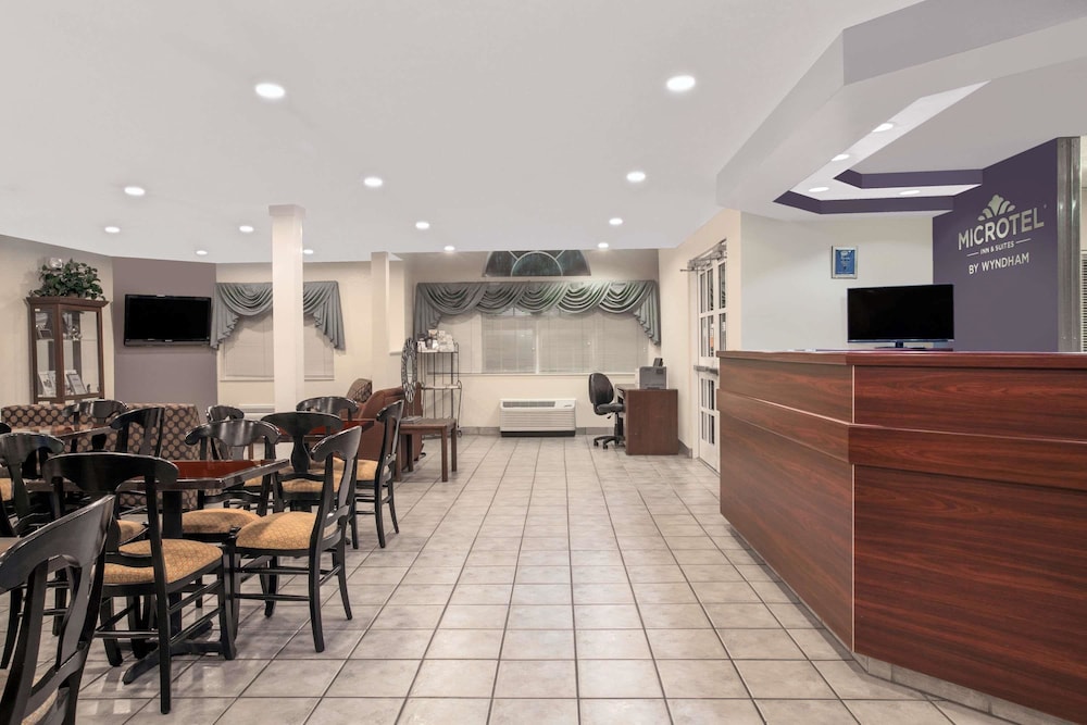 Microtel Inn & Suites by Wyndham Meridian 18/23
