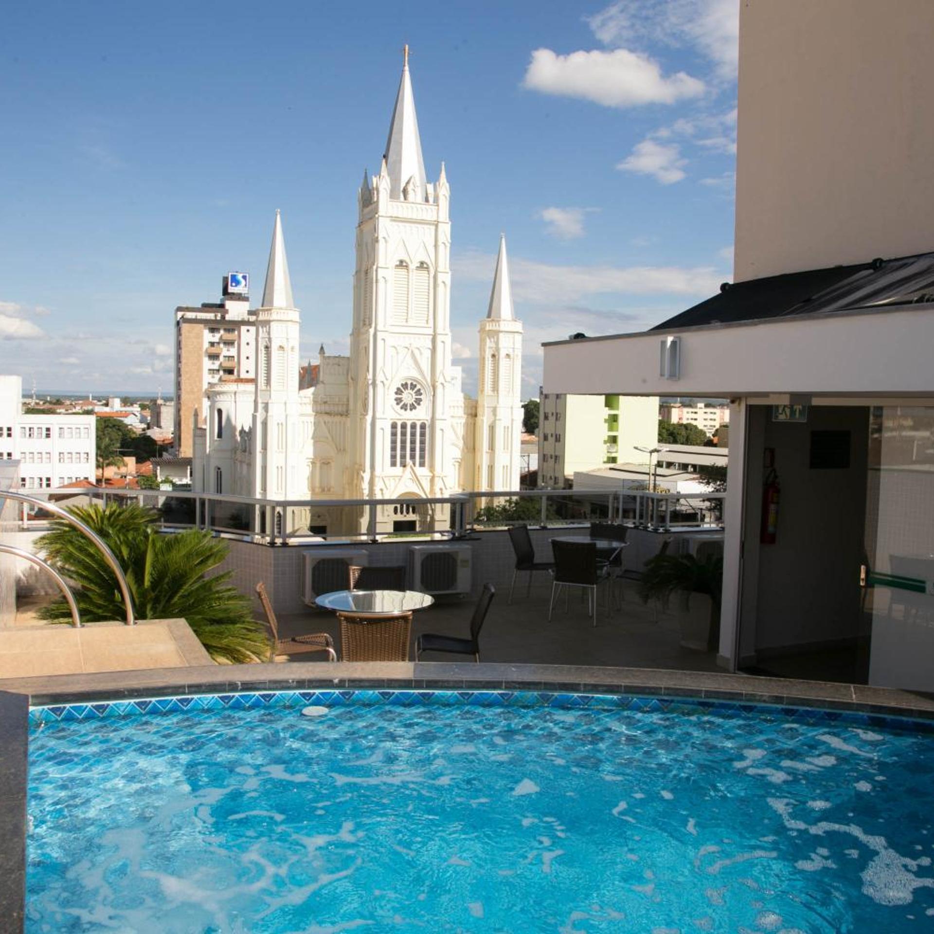 EXECUTIVO HOTEL MONTES CLAROS 31/36
