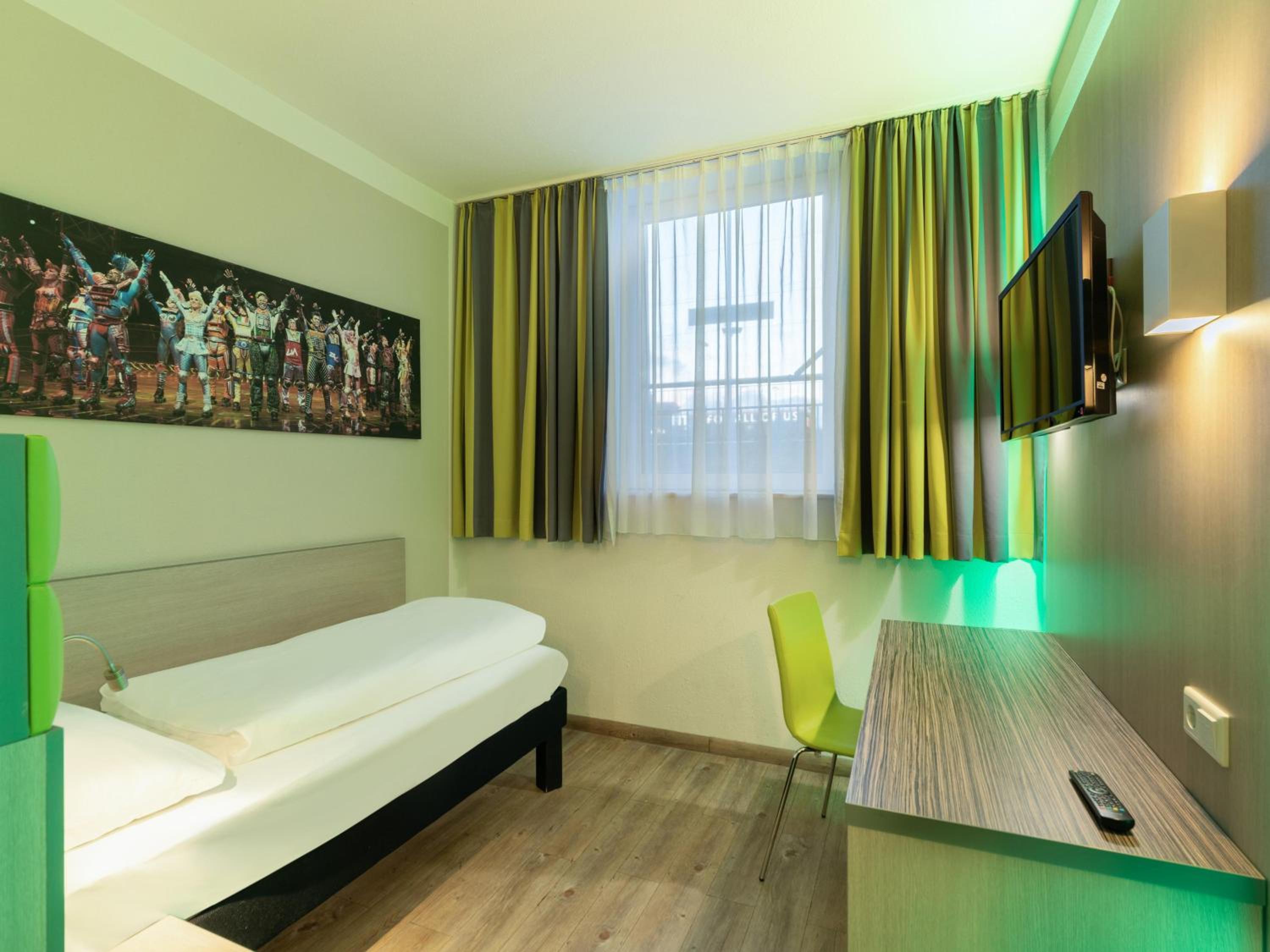 Room, Single