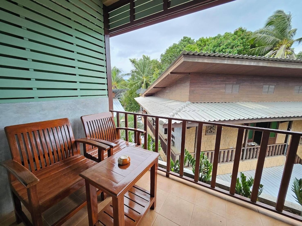 Araya Boutique Hotel 55/69