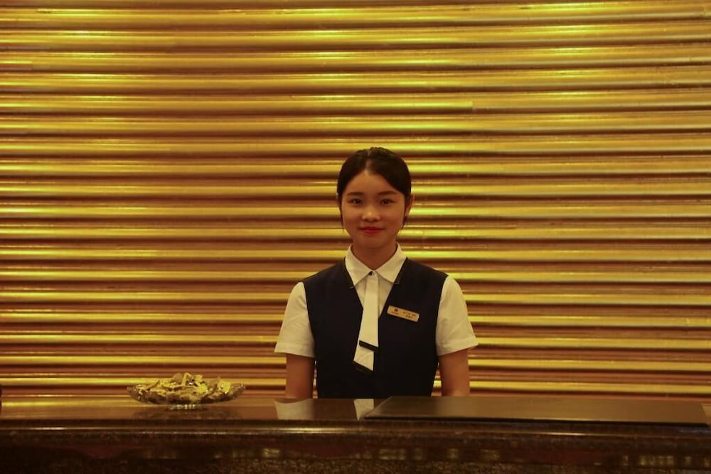 Global Business Hotel 8/49