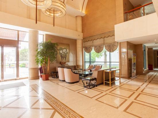 Lianhua Hotel 2/27