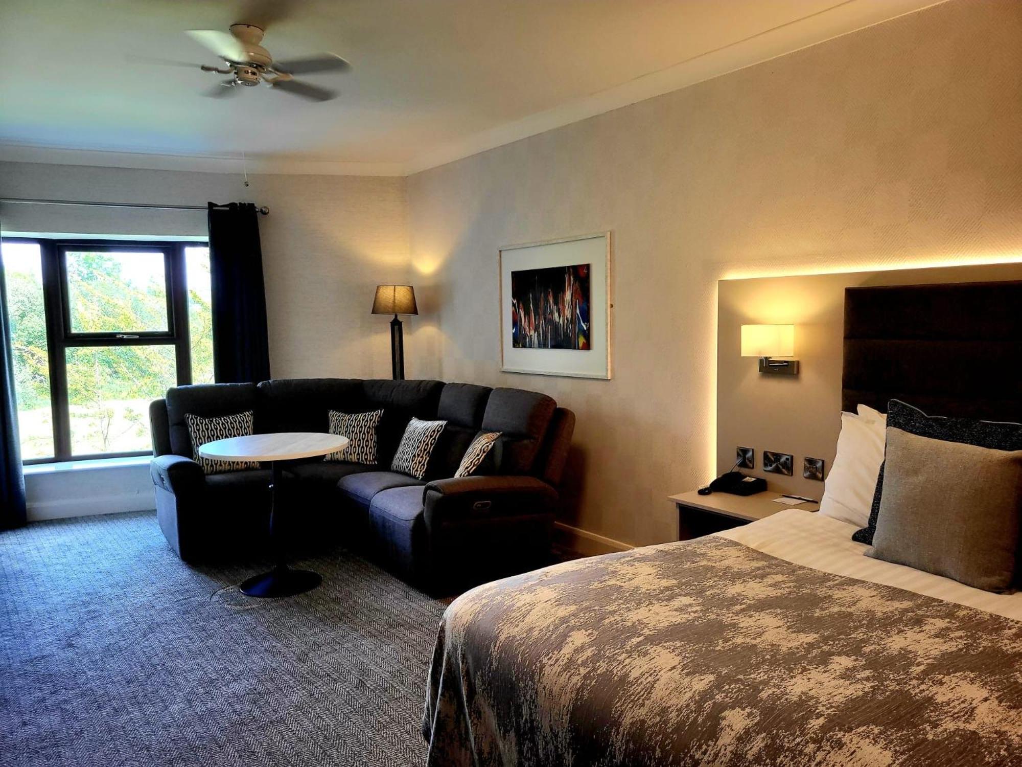 غرفة تنفيذية بسرير كينج، MILL PARK HOTEL 8/10