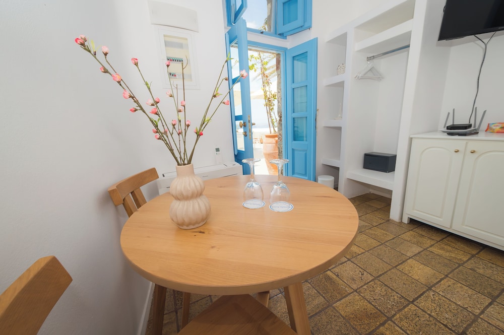 Pantelia Suites Santorini 56/71