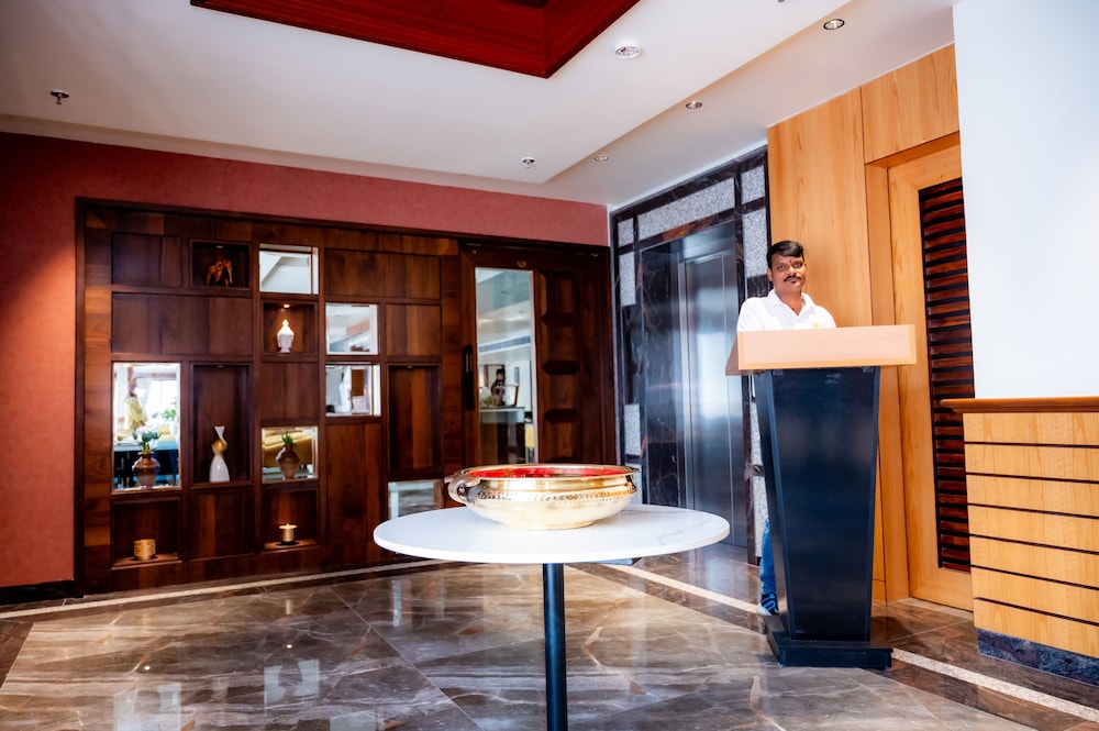 Hotel Lucky India photo1